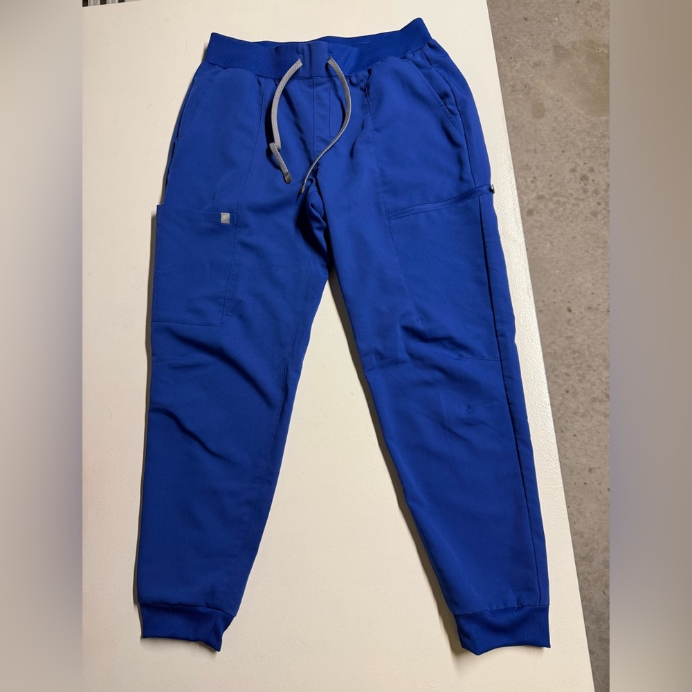 Fabletics blue jogger scrub pants